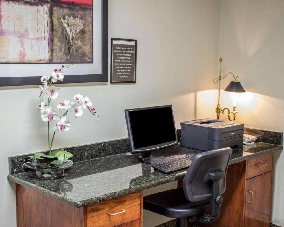 Clinton Comfort Inn מראה חיצוני תמונה