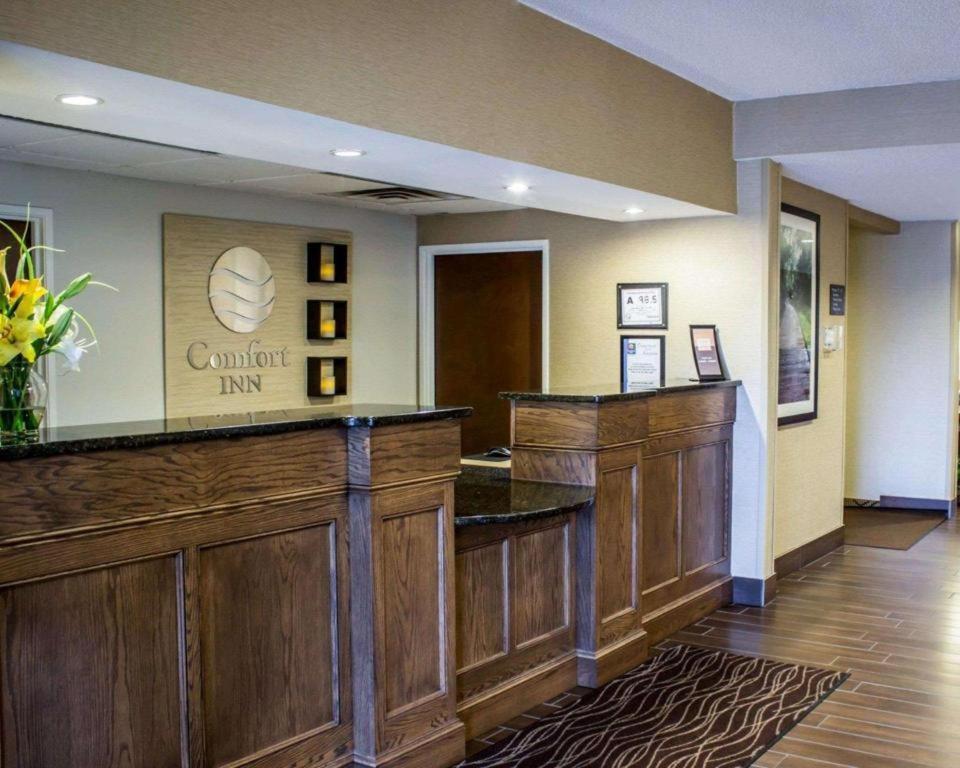 Clinton Comfort Inn מראה חיצוני תמונה